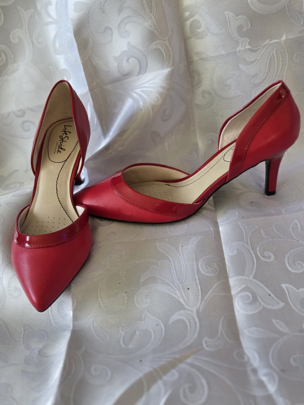 Life Stride Red D'Orsay Pointed-Toe Mid-Heel Pumps